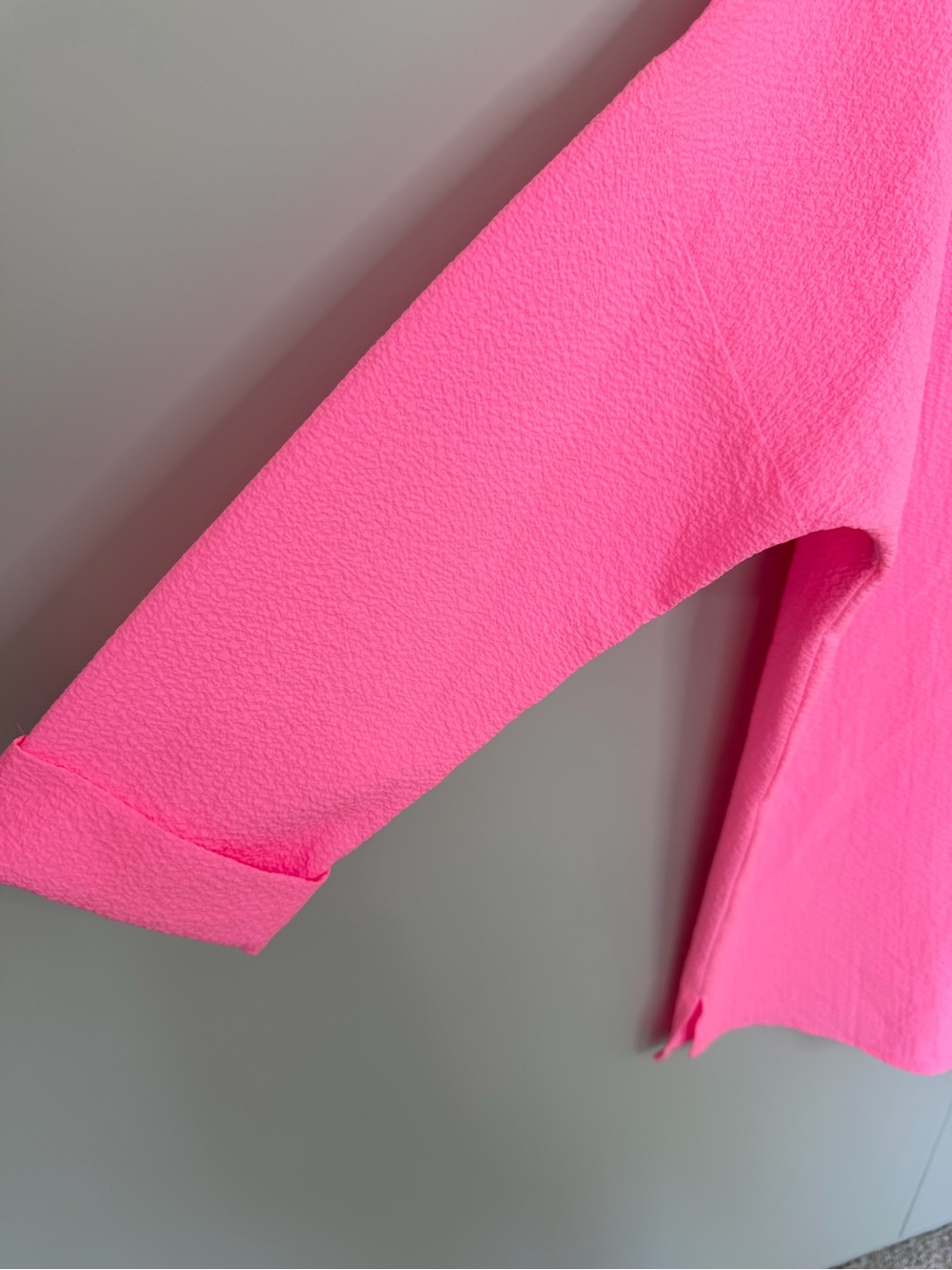 SHOW ME YOUR MUMU Johns Button Down Shirt in Electric Bubble Gum Pink - Picture 6 of 9